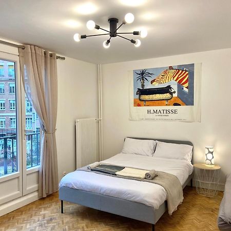 Ferienwohnung Paris: Agreable Chambre D'Un Grand Artiste Exterior foto